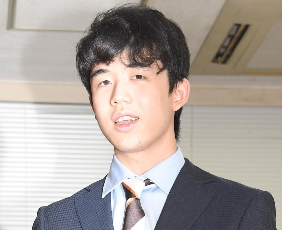 　藤井聡太