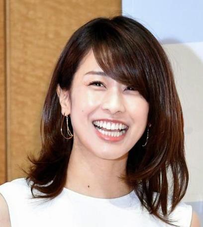 加藤綾子 滝クリ風 キャスター席で左アングル ネット沸く「最強