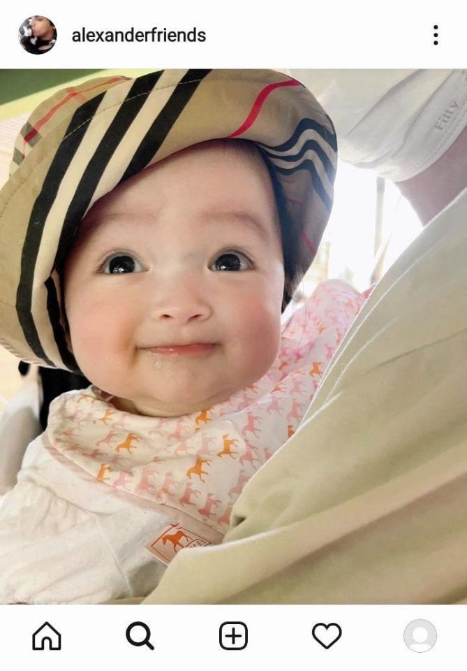 アレク 川崎希 バーバリーがお似合い６カ月娘に 可愛い天使 見てるだけで幸せ 芸能 デイリースポーツ Online