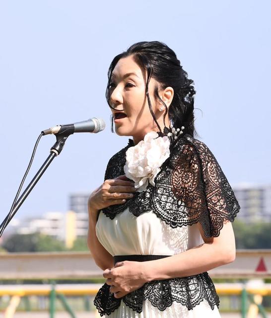 広瀬香美 ダービーで国歌独唱 クセ強すぎ トレンド入り 音楽界のゴールドシップ 芸能 デイリースポーツ Online