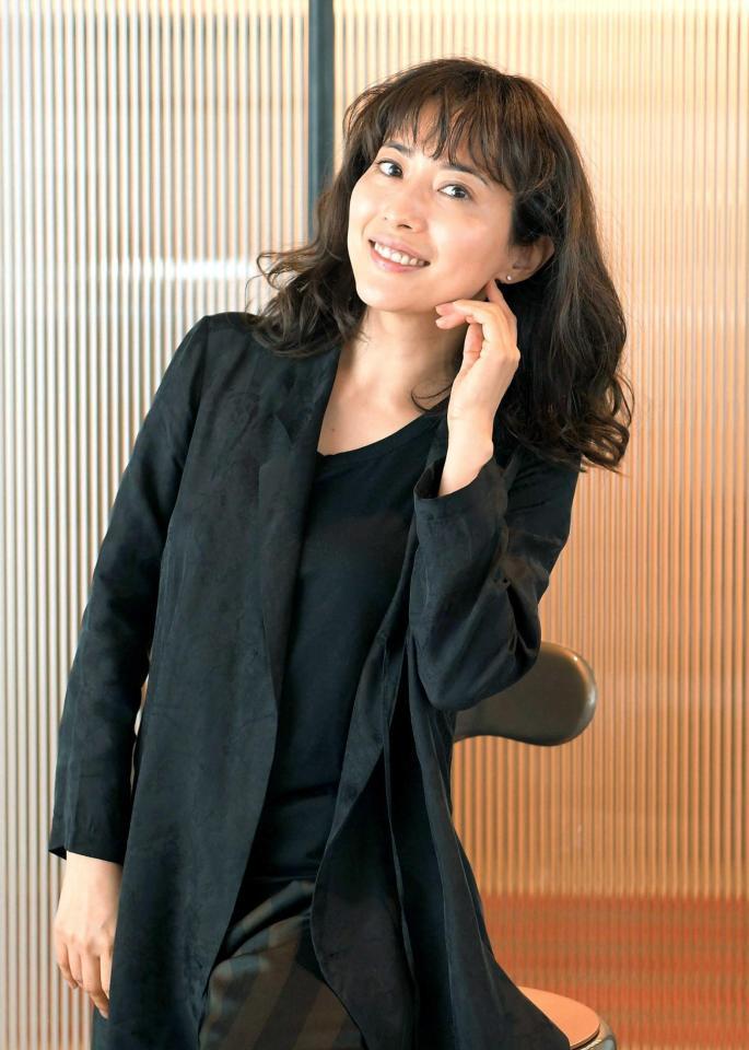 企画・脚本を務め、北斎の娘役で出演も果たした河原れん氏（撮影・伊藤笙子）　