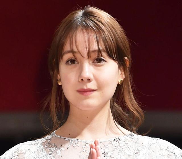 トリンドル玲奈 ギンガムチェックのミニ丈ワンピが好評 ファン 似合ってる 芸能 デイリースポーツ Online