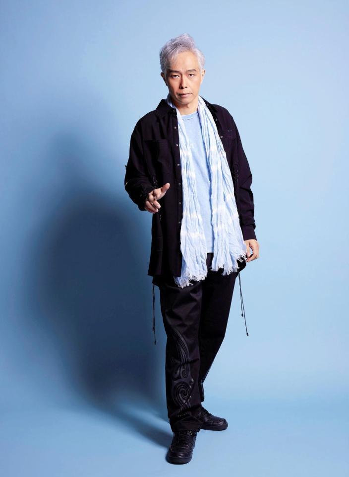 ロックバンド「特撮」でニューアルバムをリリースした大槻ケンヂ