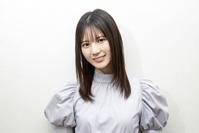 １ｓｔ写真集「君は誰？」（集英社）の発売記念オンライントークイベントを行った小坂菜緒