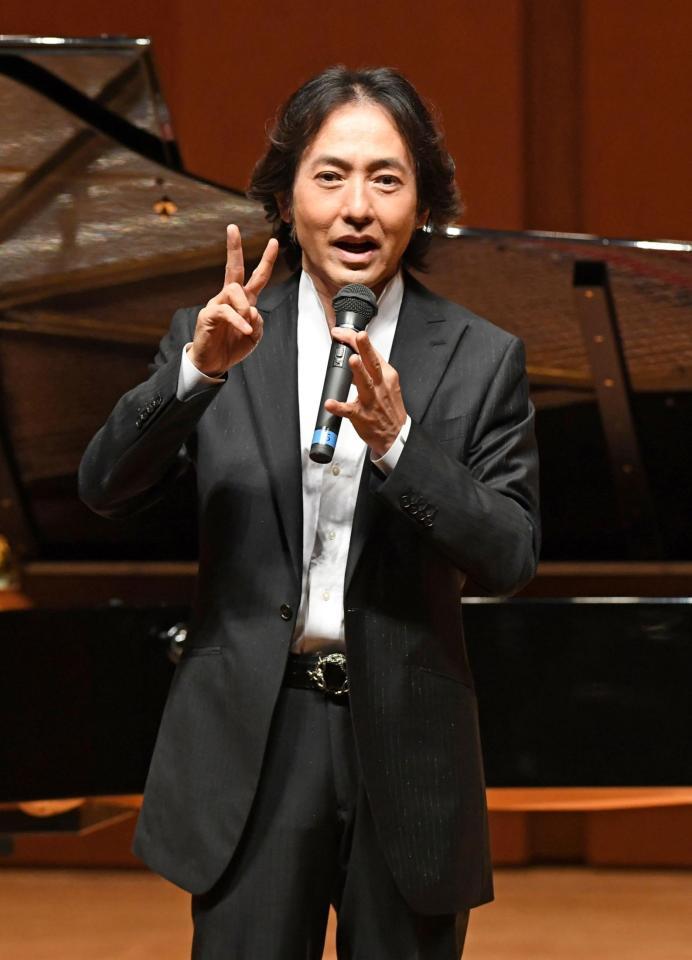 秋川雅史 リリースから15年大ヒット曲 千の風になって 熱唱 ファンへ感謝届けた 芸能 デイリースポーツ Online