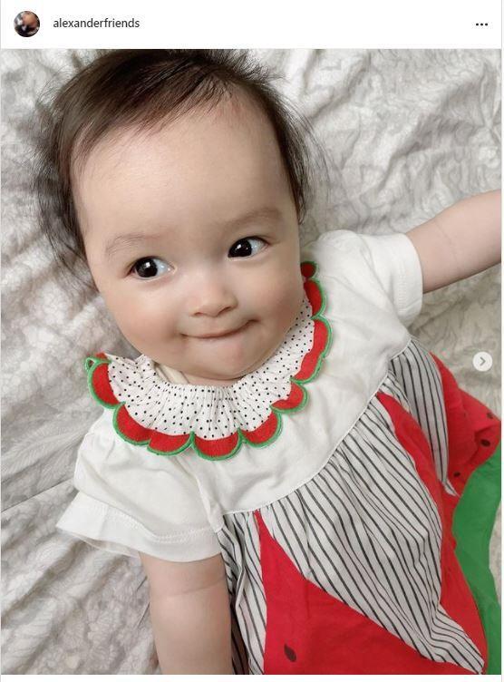 アレク ８カ月娘にスイカの服 可愛さｍａｘ 天使 どこのお洋服 かわいすぎる 芸能 デイリースポーツ Online