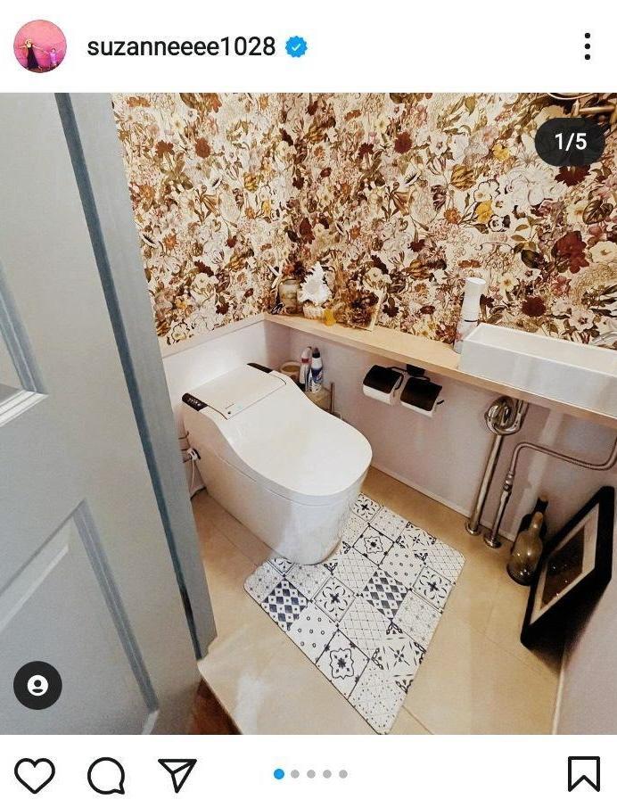 スザンヌ 自宅トイレを公開 大胆壁紙 自身コラボのプチプラマットも おしゃれ 素敵 芸能 デイリースポーツ Online