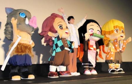 　「鬼滅の刃」の主要キャラの登壇を喜んだ花江夏樹＝東京・日比谷