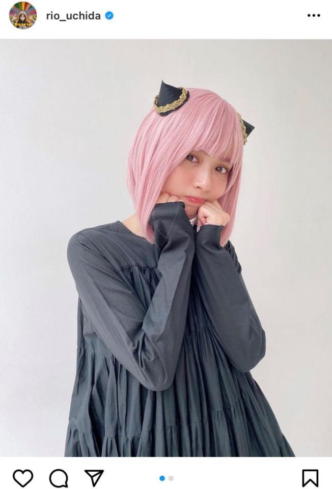 内田理央 ピンク髪で人気キャラのコスプレ披露 大好きなアーニャなりきり 芸能 デイリースポーツ Online