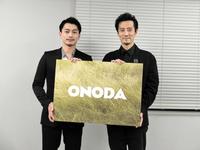 　会見にリモート参加した遠藤雄弥（左）と津田寛治