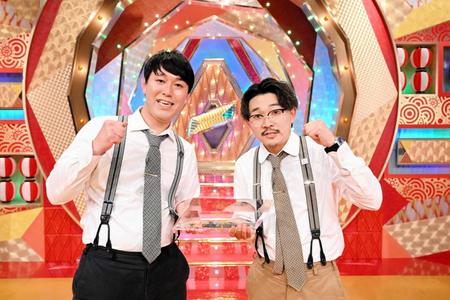 　「ＡＢＣお笑いグランプリ」で優勝したオズワルドの畠中悠（左）と伊藤俊介（Ｃ）ＡＢＣテレビ