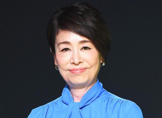 安藤優子 はだけそうな肩出しドレス写真 びっくりした 若いってすごいな 芸能 デイリースポーツ Online