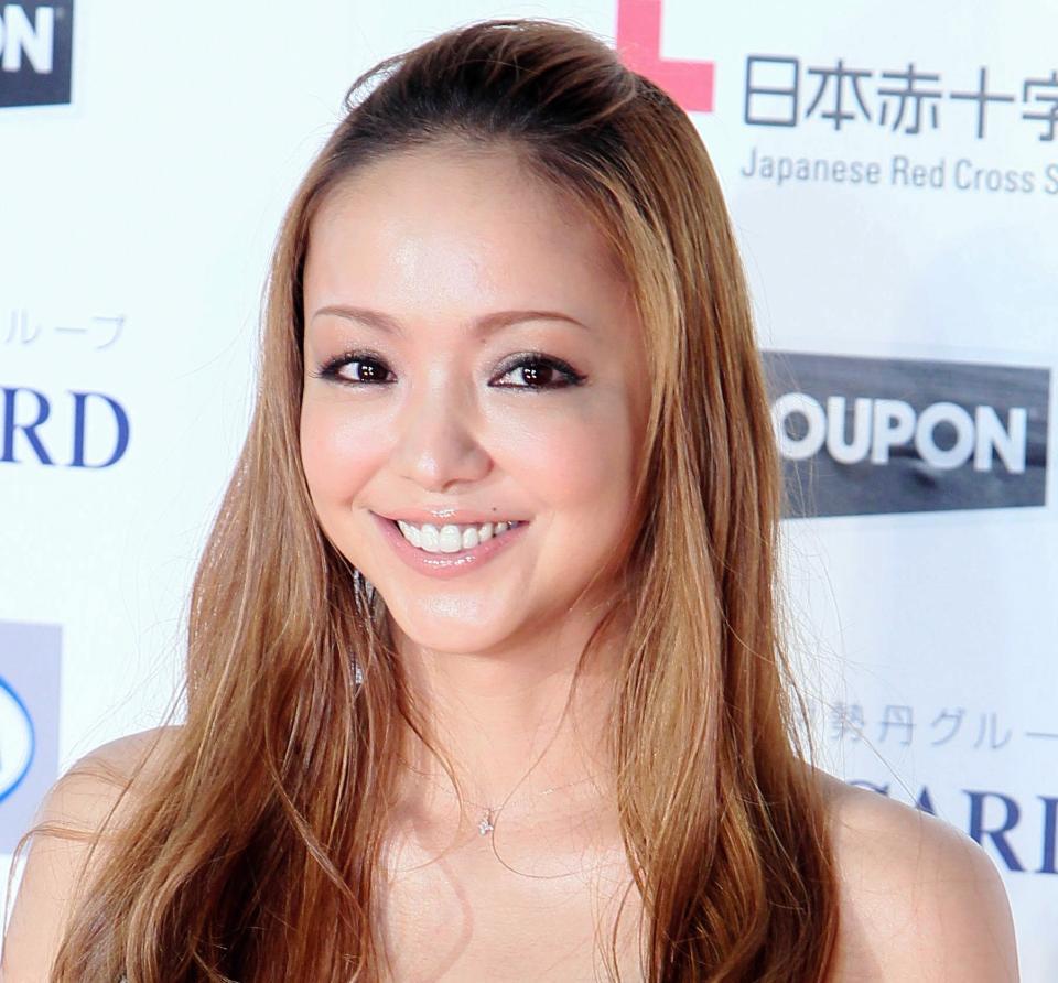 安室奈美恵さんに紺綬褒章 著名人は過去にｙｏｓｈｉｋｉ 浜崎あゆみ 前澤友作氏も 芸能 デイリースポーツ Online