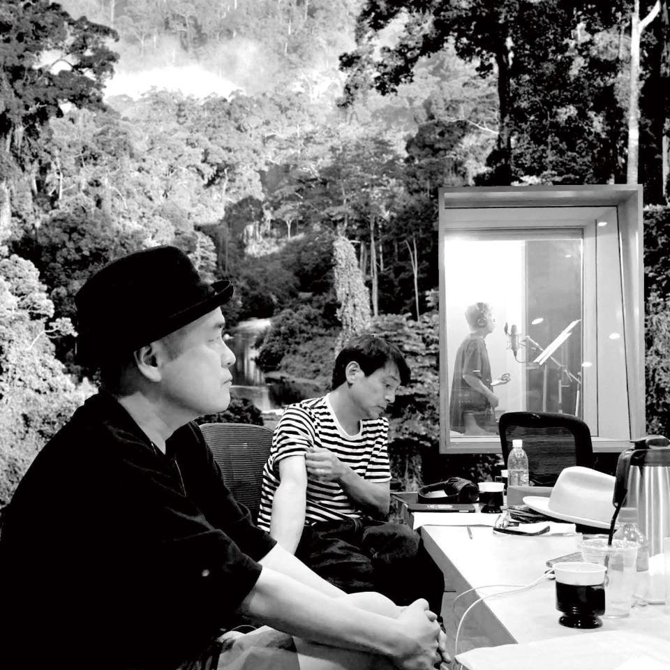 ＴＯＫＹＯ　ＮＯ．１　ＳＯＵＬ　ＳＥＴ（左から川辺ヒロシ、渡辺俊美、ＢＩＫＫＥ）