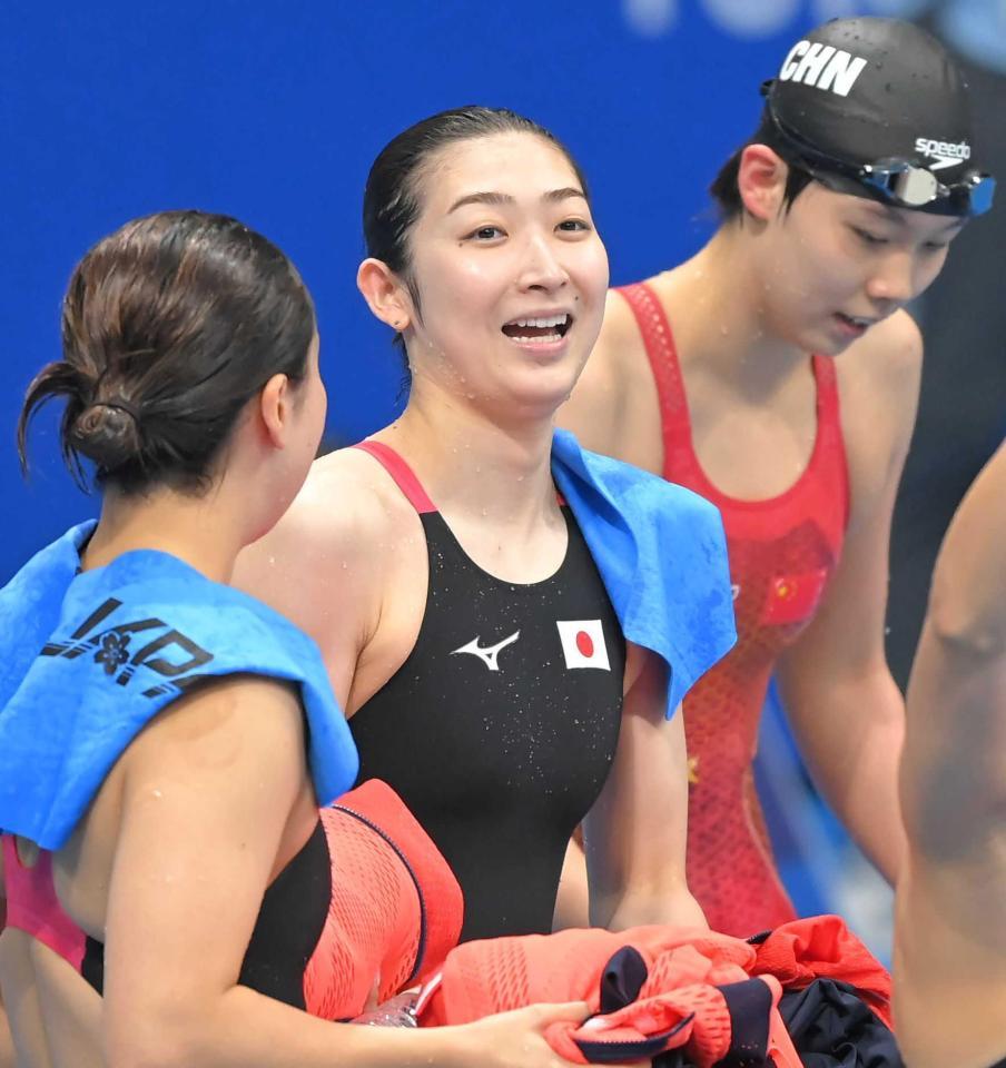 　レース後、笑顔を見せる池江璃花子選手＝東京アクアティクスセンター（撮影・高部洋祐）