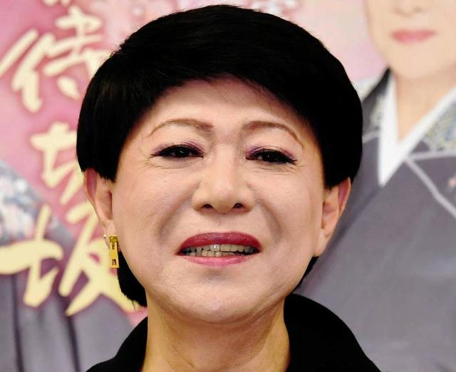 美川憲一 恒例の書で美文字 立秋 をお知らせ 暦の上ではもう秋の始まりね 芸能 デイリースポーツ Online 美川憲一 恒例の書で美文字 立秋 をお知らせ 暦の上ではもう秋の始まりね 芸能 デイリースポーツ Online