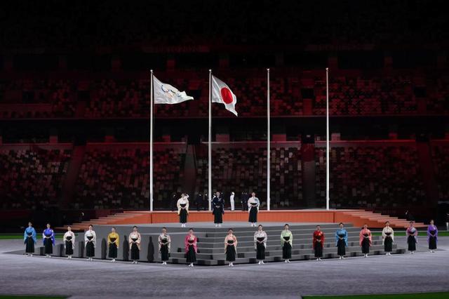 閉会式 タカラジェンヌが国歌斉唱 国旗入場のbgmは小津監督 東京物語 主題曲 芸能 デイリースポーツ Online 閉会式 タカラジェンヌが国歌斉唱 国旗入場のbgmは小津監督 東京物語 主題曲 芸能 デイリースポーツ Online