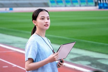 百音（清原果耶）は鮫島のこれまでのレースを検証し直すことに