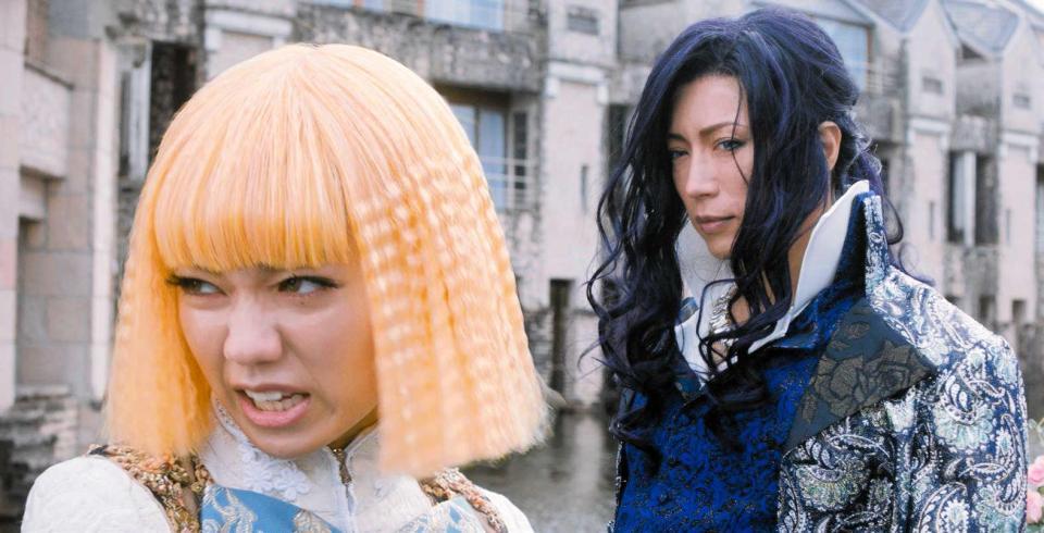 　前作で怪演する二階堂ふみ（左）とＧＡＣＫＴ