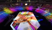 東京パラリンピックの開会式でスタジアムに投影された映像＝24日夜、国立競技場