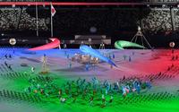 会場に現れたパラリンピックのシンボルマークの、巨大なスリーアギトス（撮影・伊藤笙子）