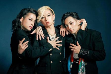 メジャーデビューが決まったＥＮＶｉｉ　ＧＡＢＲＩＥＬＬＡの（左から）ＨＩＤＥＫｉＳＭ、Ｔａｋａｓｓｙ、Ｋａｍｕｓ