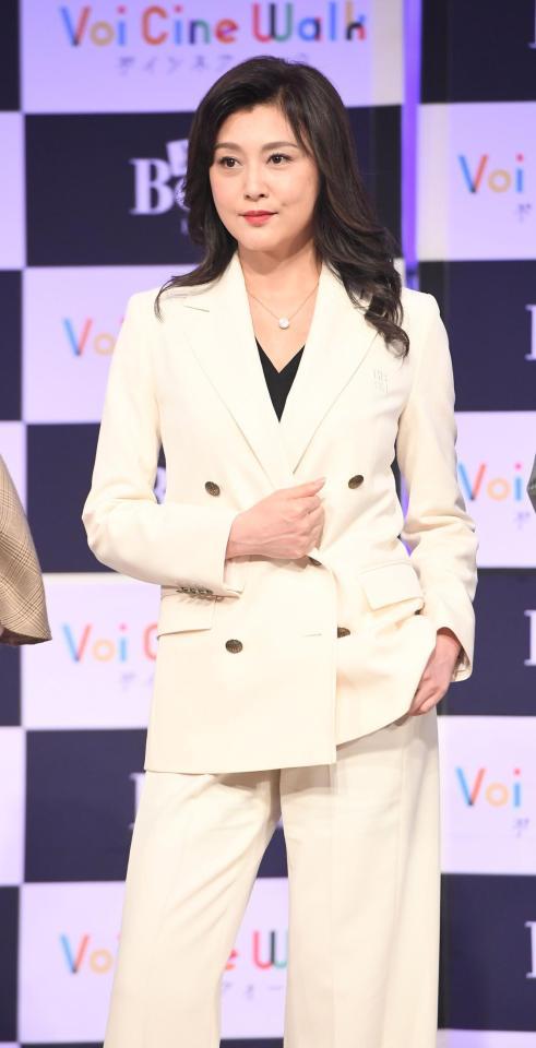 藤原紀香 本当に痺れた お声もステキ ２３年ぶり共演の長岡京三にメロメロ 芸能 デイリースポーツ Online