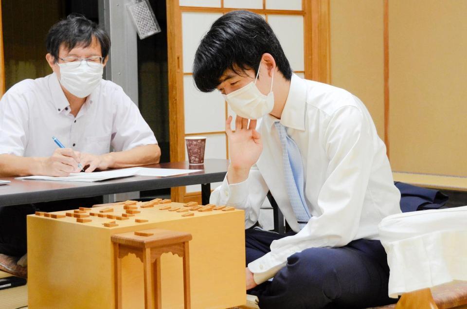 　棋王戦挑戦者決定トーナメント初戦で快勝した藤井聡太二冠（提供・日本将棋連盟）