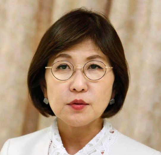 　稲田朋美氏