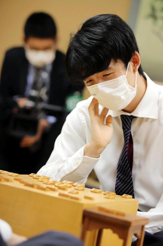 　広瀬章人八段に勝利した藤井聡太三冠＝日本将棋連盟提供