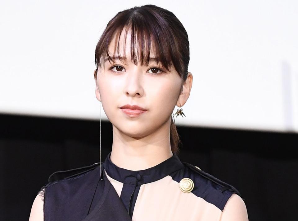 玉井詩織　ももクロ　法被 Yahoo!オークション -「玉井詩織 法被」の落札相場・落札価格