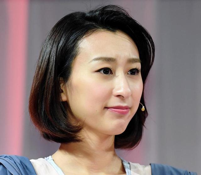 浅田舞 前髪パッツンのイメチェンヘアに 妖艶 クレオパトラ の声続々 芸能 デイリースポーツ Online