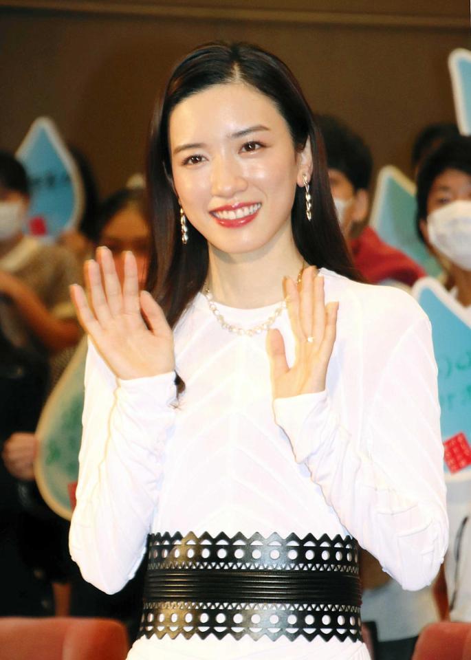 　サプライズで登場して客席の学生を喜ばせた永野芽郁