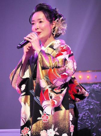 　デビュー３０周年記念コンサートを行った田川寿美＝東京・渋谷区文化総合センター大和田さくらホール