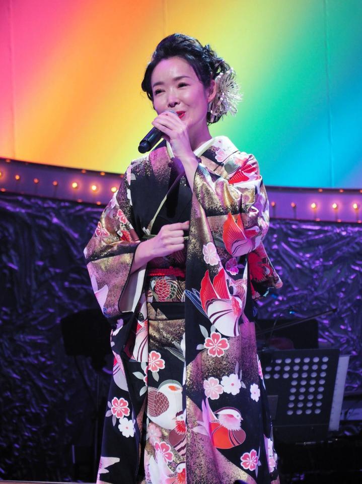 　デビュー３０周年記念コンサートを行った田川寿美＝東京・渋谷区文化総合センター大和田さくらホール