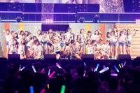 １１周年コンサート夜公演でパフォーマンスするＮＭＢ４８　（Ｃ）ＮＭＢ４８