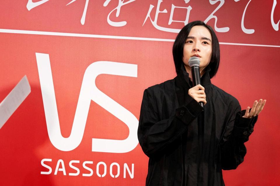 板垣李光人