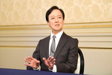 　演目への思いを語る坂東玉三郎＝東京都内