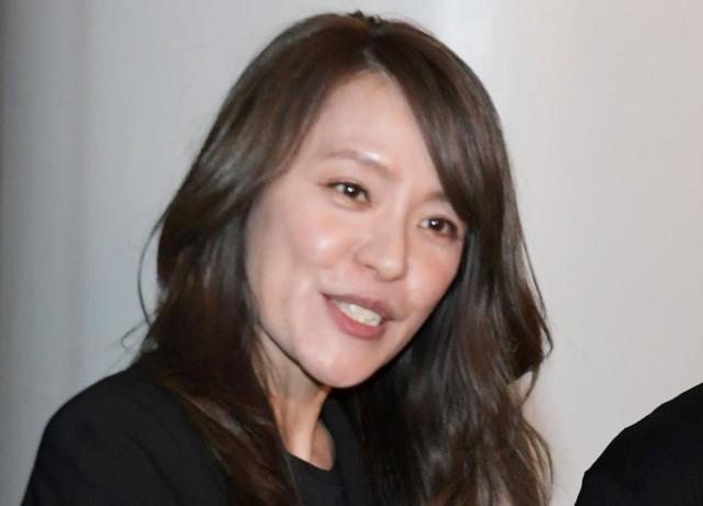 今井絵理子 島袋寛子と再会ピース写真 ２５周年 ヒロへ あの頃の気持ちが 芸能 デイリースポーツ Online