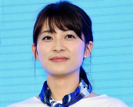 　山本里菜アナウンサー