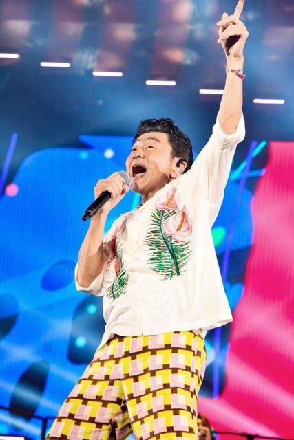 桑田佳祐、凱旋唱！9年ぶりさいたまSA「幸せ」 1万1250人