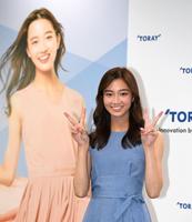 　２２年東レキャンペーンガールに選ばれた間瀬遥花さん（撮影・三好信也）