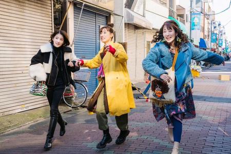 　最終回でも不運なヒロインたちを演じる（左から）若月佑美、福原遥、高梨臨