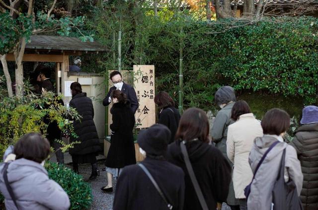 瀬戸内寂聴さん 最期のお別れ 偲ぶ会に各地から「寂庵」にファン950