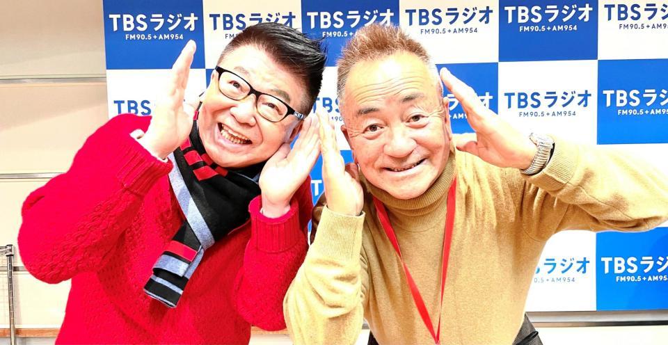年忘れの爆笑トークを繰り広げた生島ヒロシ（左）とせんだみつお 