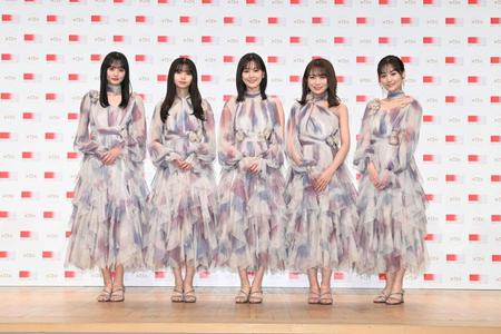　（左から）遠藤さくら、齋藤飛鳥、生田絵梨花、秋元真夏、山下美月