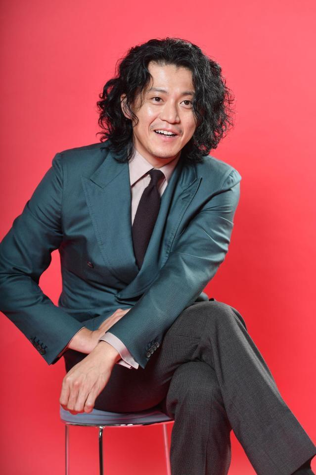 大河ドラマでの役柄について話す小栗旬（撮影・西岡正）