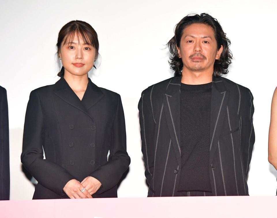 　映画「前科者」公開直前イベントに登場した有村架純（左）と森田剛＝東京・ＴＯＨＯシネマズ日比谷（撮影・伊藤笙子）
