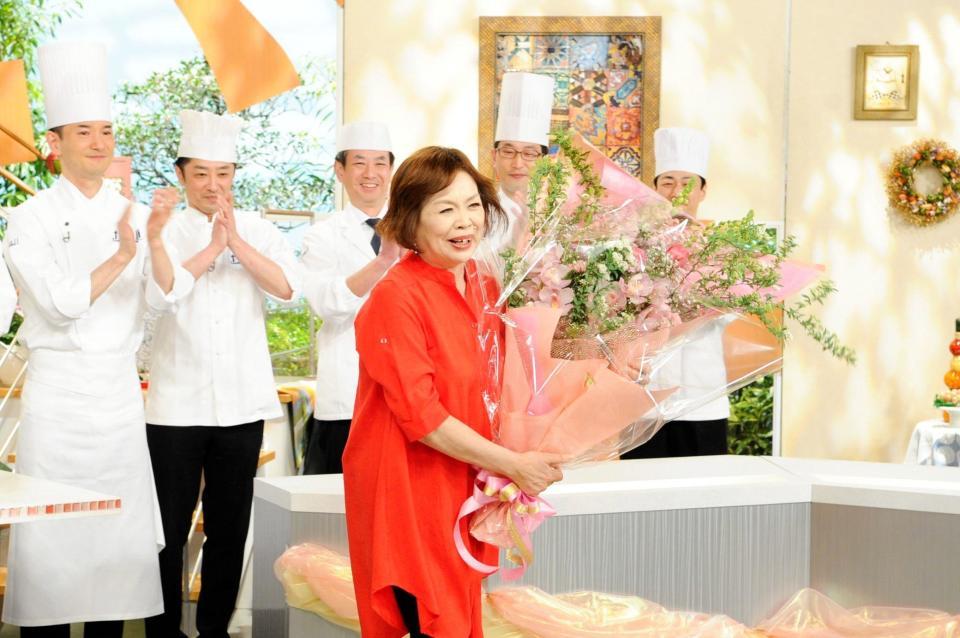「上沼恵美子のおしゃべりクッキング」最終収録に参加した上沼恵美子（中央）