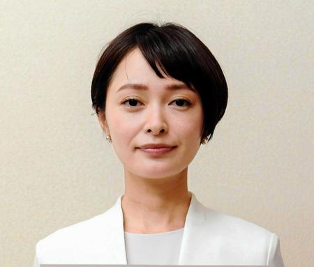 　市井紗耶香氏